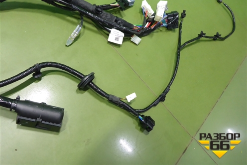 Проводка подкапотная (новая) (8890473839) для Geely Coolray с 2019-2025г