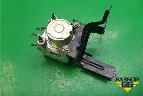 Блок ABS (4451044150) для Toyota Isis c 2004-2018г