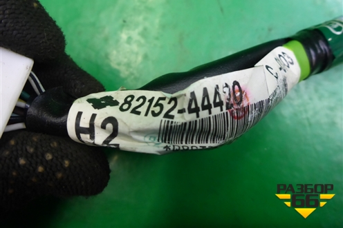 Проводка двери передней левой (8215244420) для Toyota Isis c 2004-2018г