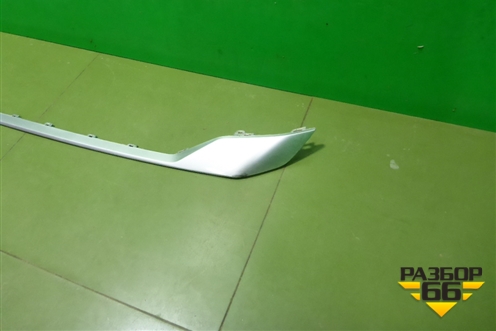 Накладка переднего бампера центральная (после 2022г) (9843222877) для Citroen C5 Aircross с 2018г (С5 Эйркросс)