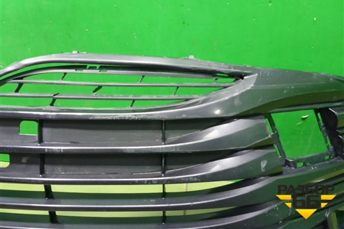 Решетка в передний бампер центральная (до 2020г) (5311333110) для Toyota Camry V70 с 2017г (Камри) Решетка в передний бампер центральная (до 2020г) (5311333110) для Toyota Camry V70 с 2017г (Камри)