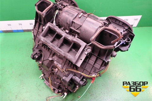 Корпус отопителя (AH4218C424AA) для Land Rover Range Rover 3 с 2002-2012г