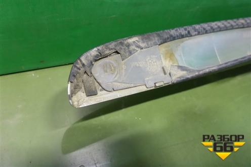 Накладка двери багажника (7513260030) для Toyota Land Cruiser Prado(120) с 2002-2009г