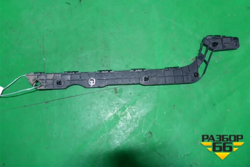 Кронштейн заднего бампера правый (после 2012г) (5215560070) для Toyota Land Cruiser (200) с 2008г