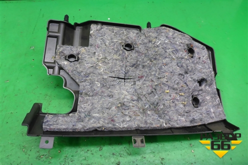 Накладка на торпедо (правая под бордачком) (8002B126) для Mitsubishi Outlander с 2012-2024г (Аутлендер)