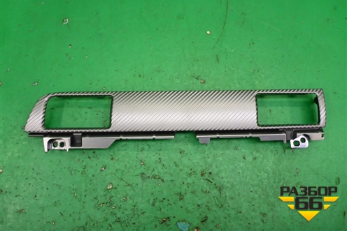Накладка на торпедо (правая) (8055A051) для Mitsubishi Outlander с 2012-2024г (Аутлендер)