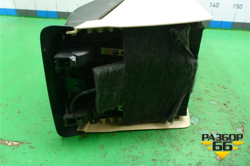 Подлокотник (A1726800250) для Mercedes Benz SLK R172 с 2010-2016г