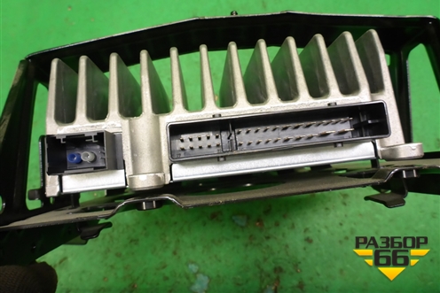 Усилитель акустической системы (A1729006700) для Mercedes Benz SLK R172 с 2010-2016г (СЛК)