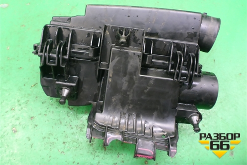 Корпус воздушного фильтра (A2710940304) для Mercedes Benz SLK R172 с 2010-2016г (СЛК)