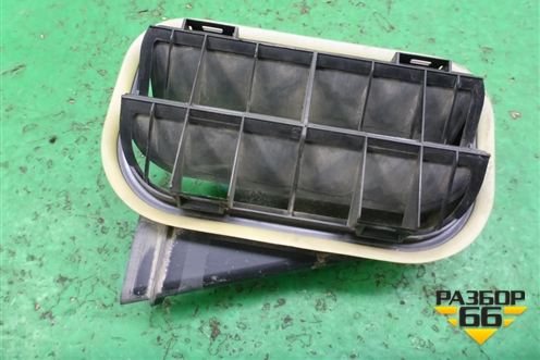 Клапан вентиляционный (левый) (A1728300042) для Mercedes Benz SLK R172 с 2010-2016г (СЛК)