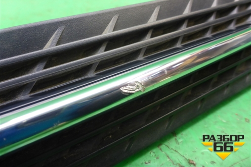 Накладка переднего крыла правого (A1726900479) для Mercedes Benz SLK R172 с 2010-2016г (СЛК)
