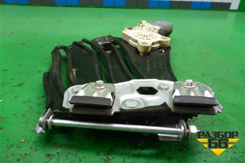 Стеклоподъёмник электрический задний правый (A1726700203) для Mercedes Benz SLK R172 с 2010-2016г (СЛК)
