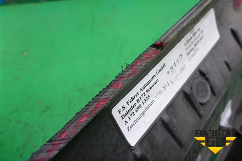 Обшивка стойки лобового стекла левая (A1726901325) для Mercedes Benz SLK R172 с 2010-2016г