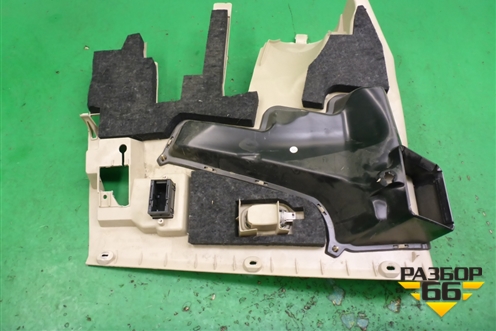 Накладка на торпедо (левая под рулём) (A1726800036) для Mercedes Benz SLK R172 с 2010-2016г
