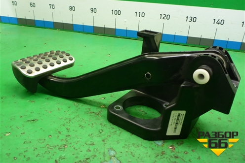 Педаль тормоза (АКПП) (A1722900101) для Mercedes Benz SLK R172 с 2010-2016г