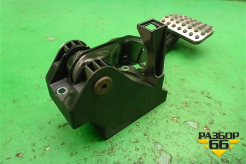 Педаль тормоза (АКПП) (A1722900101) для Mercedes Benz SLK R172 с 2010-2016г