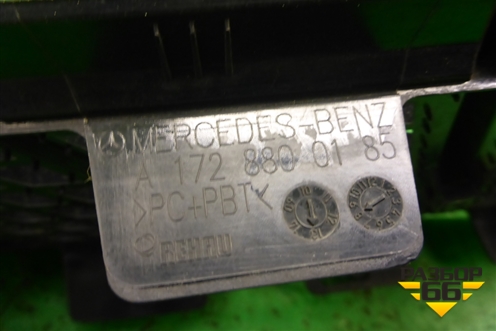 Решетка в капот левая (A1728800185) для Mercedes Benz SLK R172 с 2010-2016г