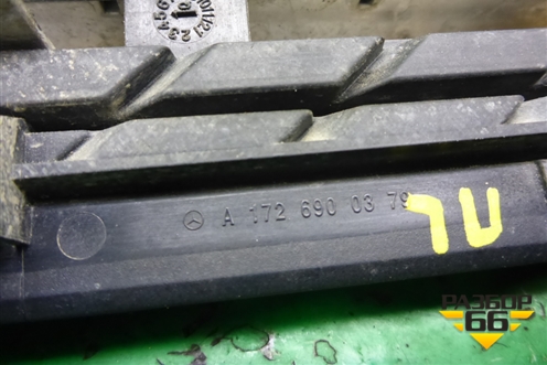 Накладка переднего крыла левого (A172690379) для Mercedes Benz SLK R172 с 2010-2016г (СЛК)