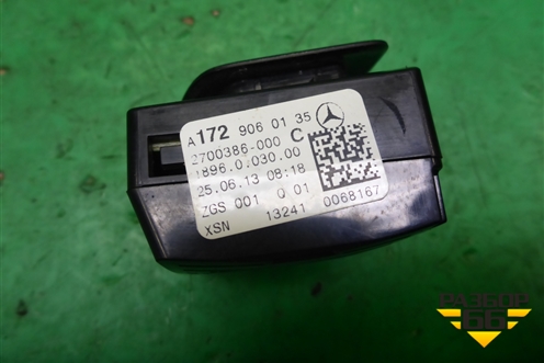 Плафон салонный (левый) (A1729060135) для Mercedes Benz SLK R172 с 2010-2016г