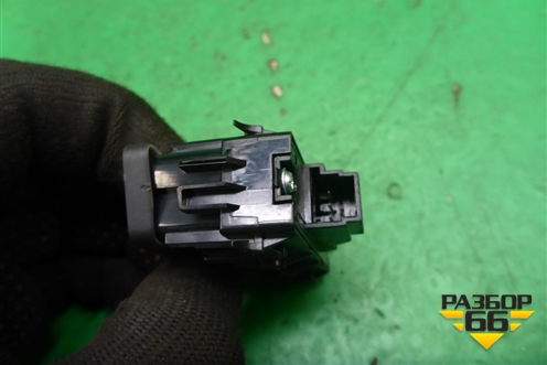 Кнопка центрального замка (A2049058402) для Mercedes Benz SLK R172 с 2010-2016г