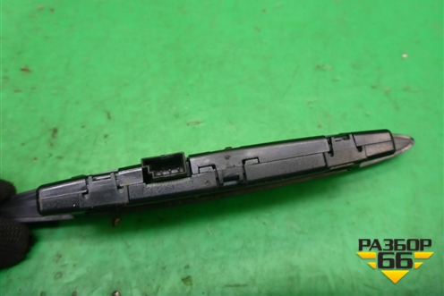 Дисплей паркинга (A1725420123) для Mercedes Benz SLK R172 с 2010-2016г (СЛК)