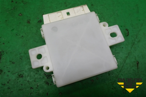 Блок управления парктроником (A1729000302) для Mercedes Benz SLK R172 с 2010-2016г (СЛК)