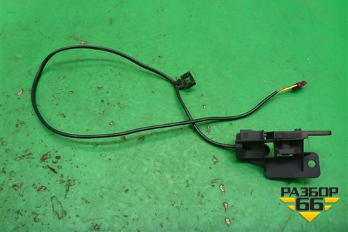 Выключатель концевой (крыши) (A1728207410) для Mercedes Benz SLK R172 с 2010-2016г (СЛК)