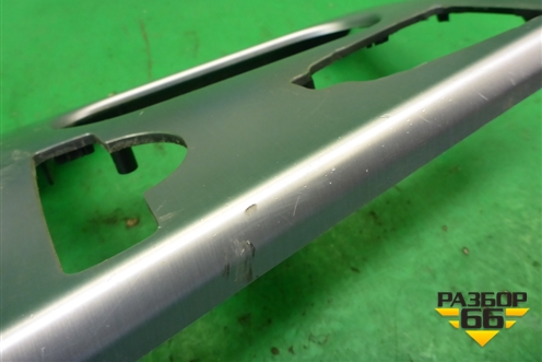 Накладка внутренняя (на консоль) (A1726801336) для Mercedes Benz SLK R172 с 2010-2016г (СЛК)