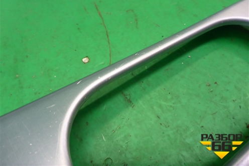 Накладка внутренняя (на консоль) (A1726801336) для Mercedes Benz SLK R172 с 2010-2016г (СЛК)