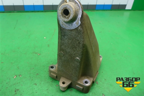 Кронштейн двигателя правый (1.8л 27186130) (A2712232504) для Mercedes Benz SLK R172 с 2010-2016г (СЛК)