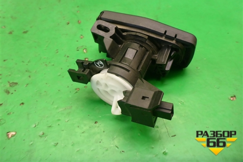 Замок багажника (A2047500261) для Mercedes Benz SLK R172 с 2010-2016г (СЛК)
