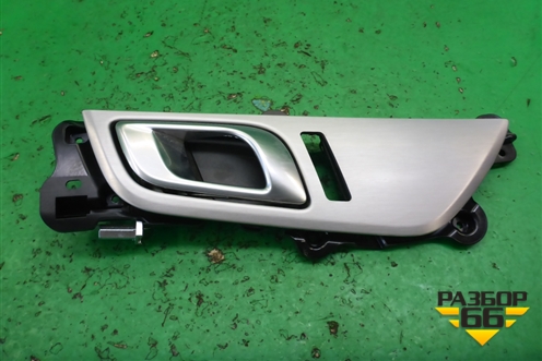 Ручка внутренняя двери передней левой (A1727600162) для Mercedes Benz SLK R172 с 2010-2016г (СЛК)