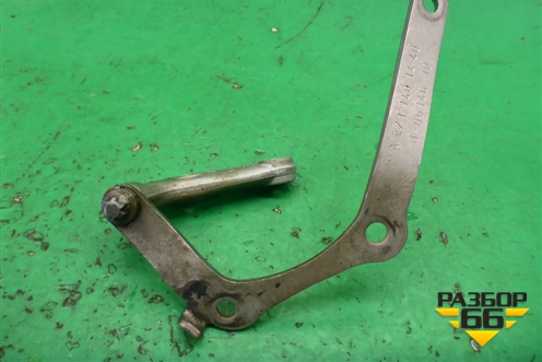 Кронштейн глушителя (A2711401440) для Mercedes Benz SLK R172 с 2010-2016г (СЛК)