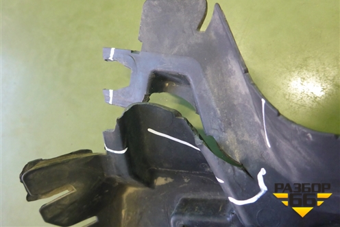 Дефлектор радиатора правый (9808276880) для Citroen Jumpy с 2016г (Джампи)