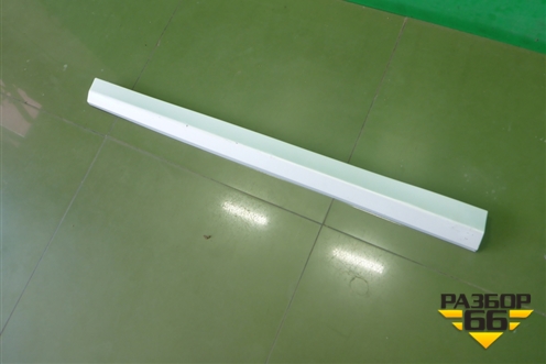 Накладка двери передней левой (51138060271) для BMW X1 F48 с 2014г (Х1 Ф48)
