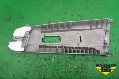 Обшивка стойки центральная верхняя правая (BP4K68191) для Mazda Mazda 3 (BK) с 2003-2009г 