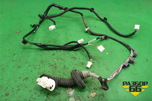 Проводка двери задней правой (8215360560B) для Toyota Land Cruiser Prado(150) с 2009г