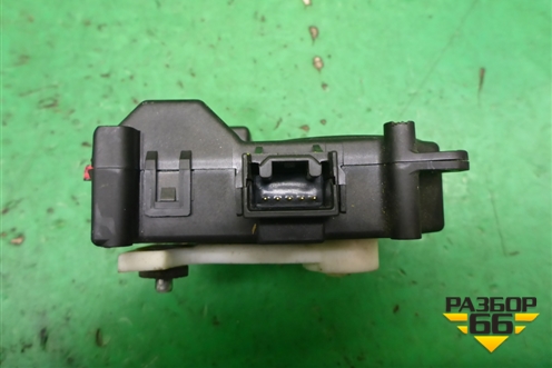 Моторчик заслонки отопителя (AE0638002640PLS) для Toyota Land Cruiser Prado(150) с 2009г