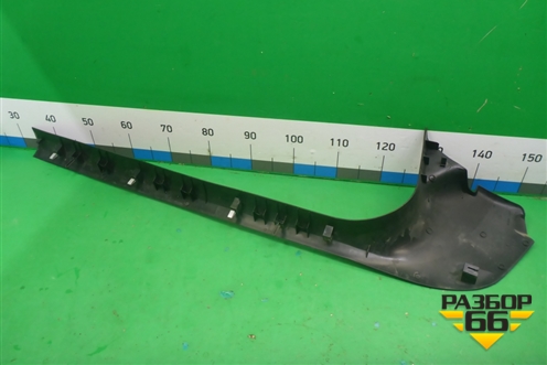 Накладка порога внутренняя правая (3-х дверный кузов) (5S51B13200AAW) для Ford Fiesta с 2001-2008г