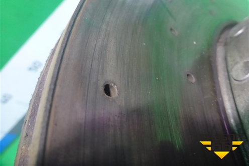 Диск тормозной передний вентилируемый для BMW 5-серия G30 с 2017г