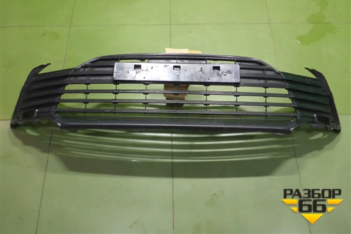 Решетка в передний бампер центральная (после 2020г) (5310206570) для Toyota Camry V70 с 2017г (Камри) Решетка в передний бампер центральная (после 2020г) (5310206570) для Toyota Camry V70 с 2017г (Камри)