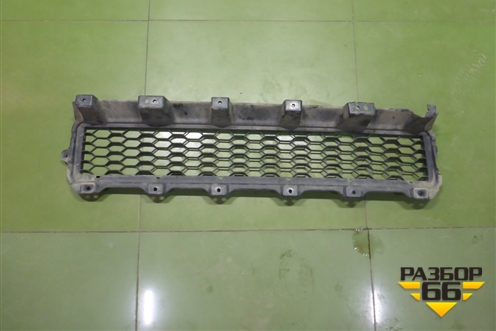 Решетка в бампер центральная  (верхняя) (8406037C6200) для Dongfeng  DFH4180