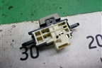 Кнопка люка для Mitsubishi Pajero/Montero с 2007г