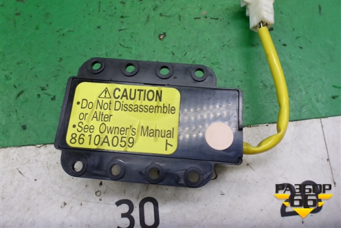 Выключатель пассажирской AIR BAG (8610A059) для Mitsubishi Pajero/Montero с 2007г
