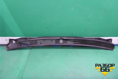 Решетка стеклоочистителей (MR416416) для Mitsubishi Pajero/Montero с 2007г
