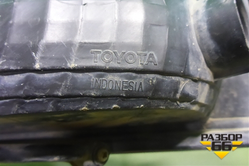 Указатель поворота правый для Toyota Fortuner с 2016г