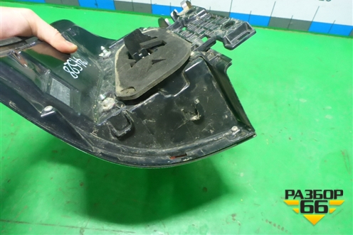 Фонарь задний наружный правый (после 2015г) (8155160B80) для Toyota Land Cruiser (200) с 2008г