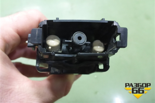 Форсунка омывателя фары левая (после 2020г) (8520833150) для Toyota Camry V70 с 2017г