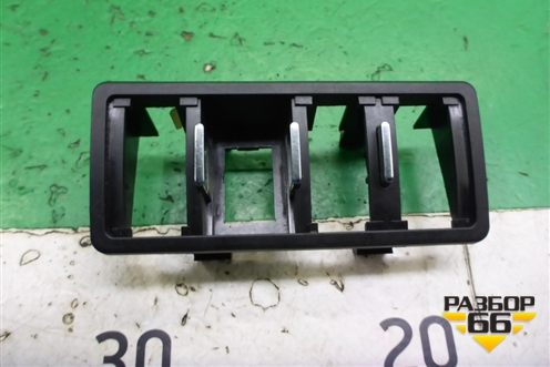 Рамка под кнопки (06701072) для Geely Emgrand (EC7) с 2009-2016г