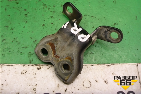Петля двери передней правой нижняя для Geely Emgrand (EC7) с 2009-2016г